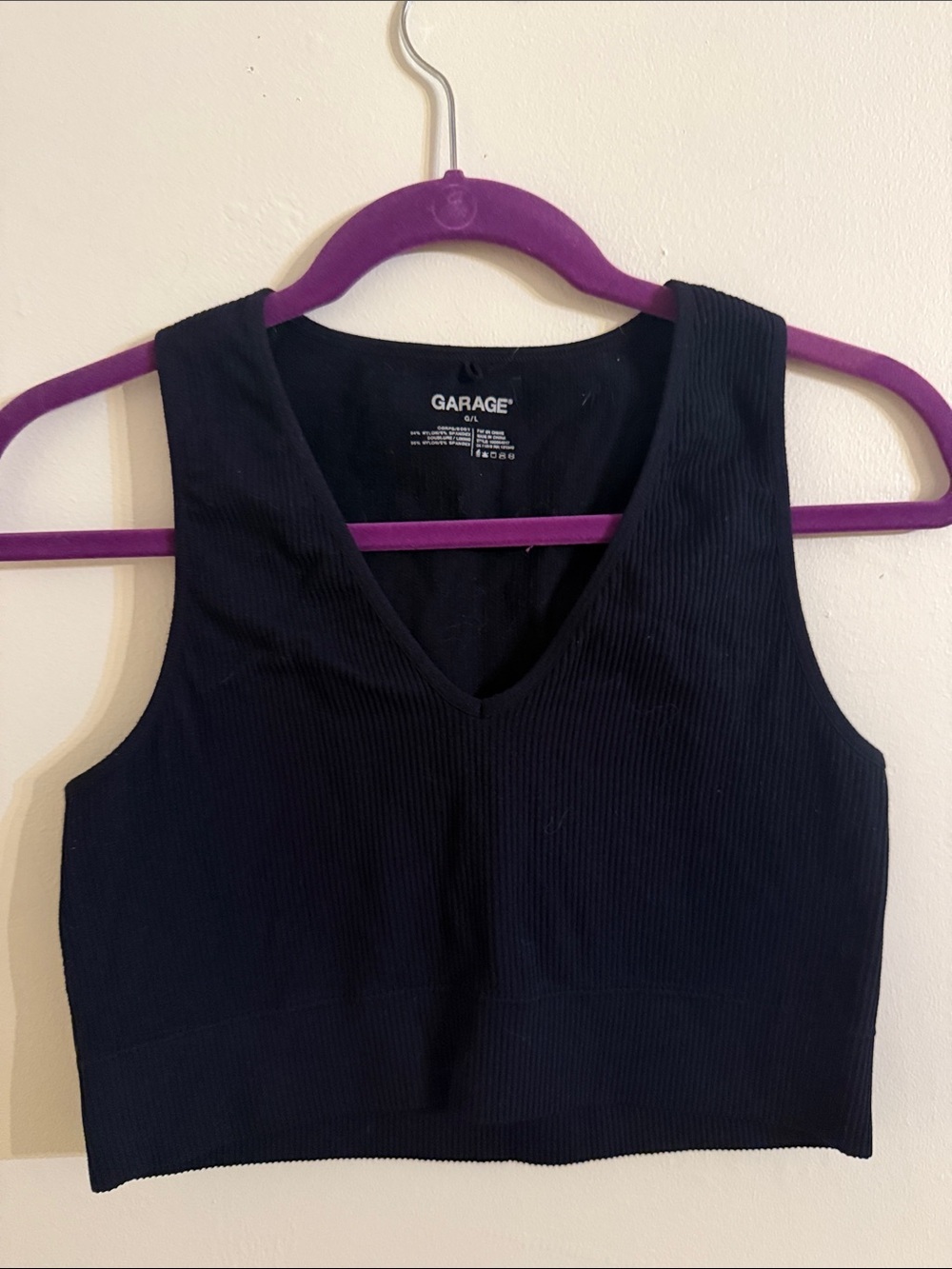Garage Black Ribbed V-Neck Crop Top Size Large